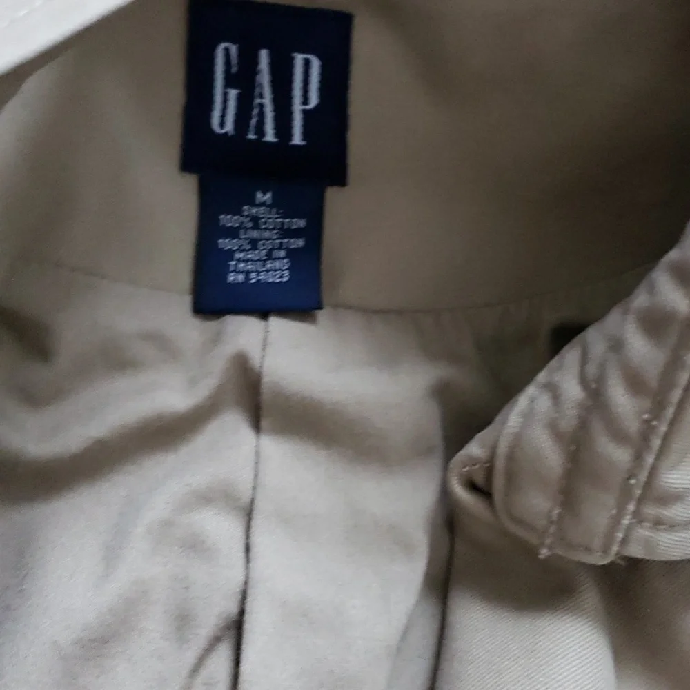 Gap Trench Coat - Picture 2 of 11